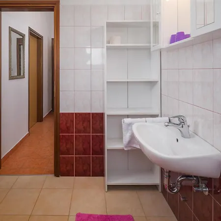 Stunning In With Kitchen *