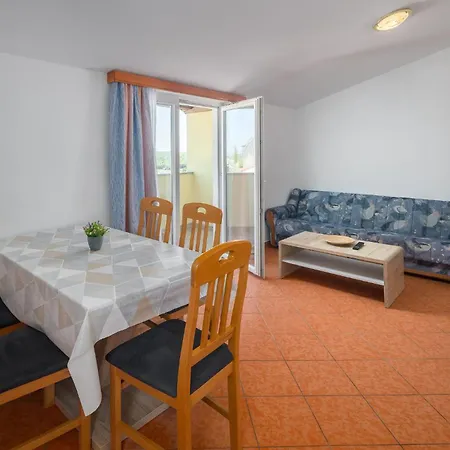 Stunning In With Kitchen * Porec