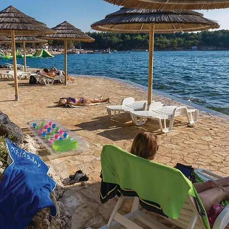 Amazing In With Wifi Apartment Poreč
